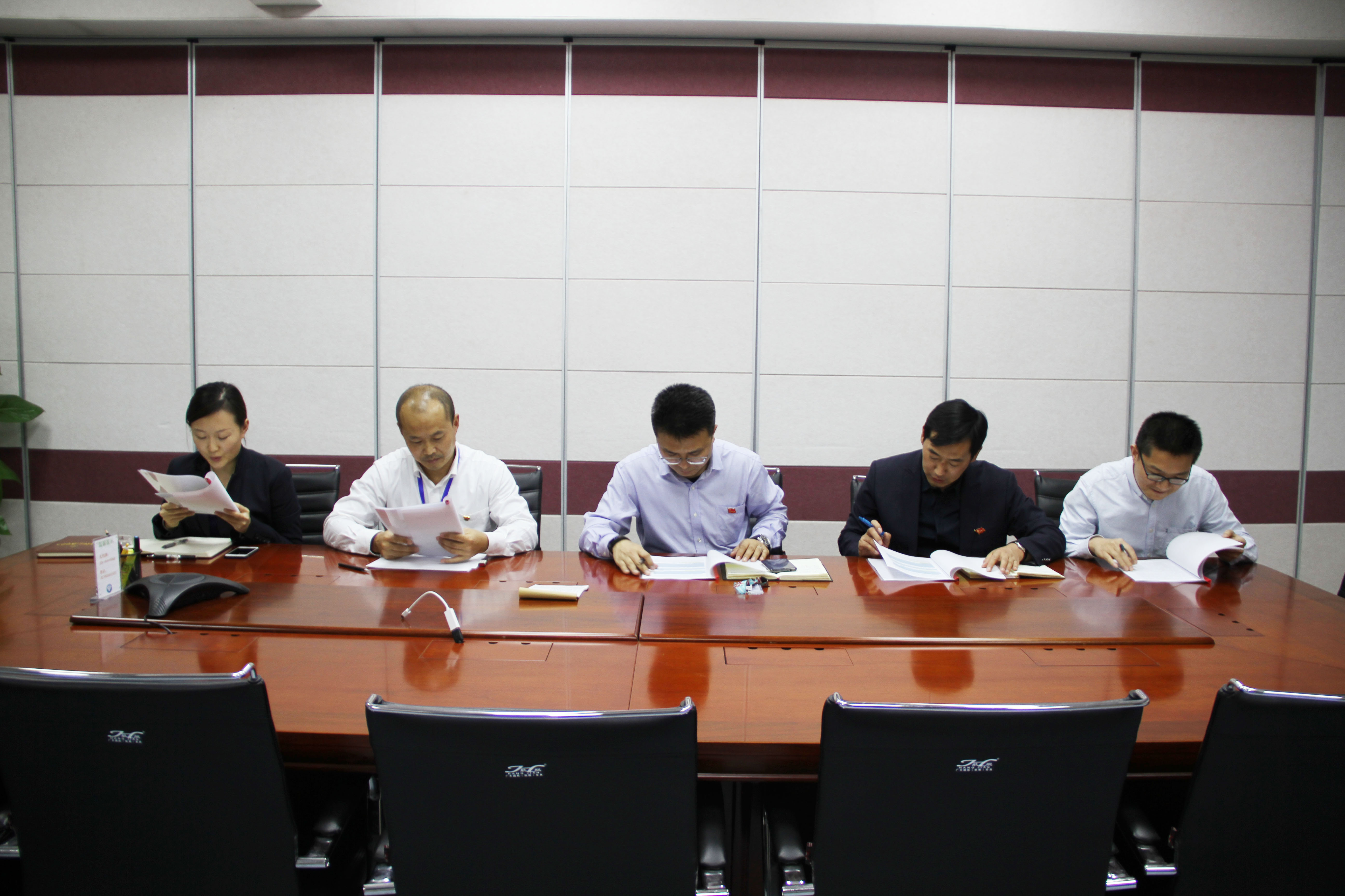 不忘初心，牢記使命——公司黨支部組織黨員學(xué)習(xí)十九大精神