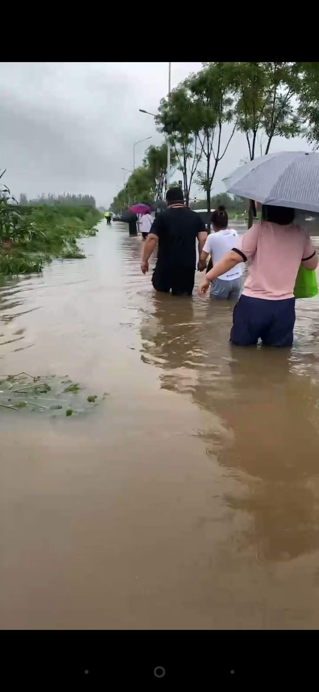 風(fēng)雨前行，無懼無悔——沈陽大區(qū)汛期一線工作記實